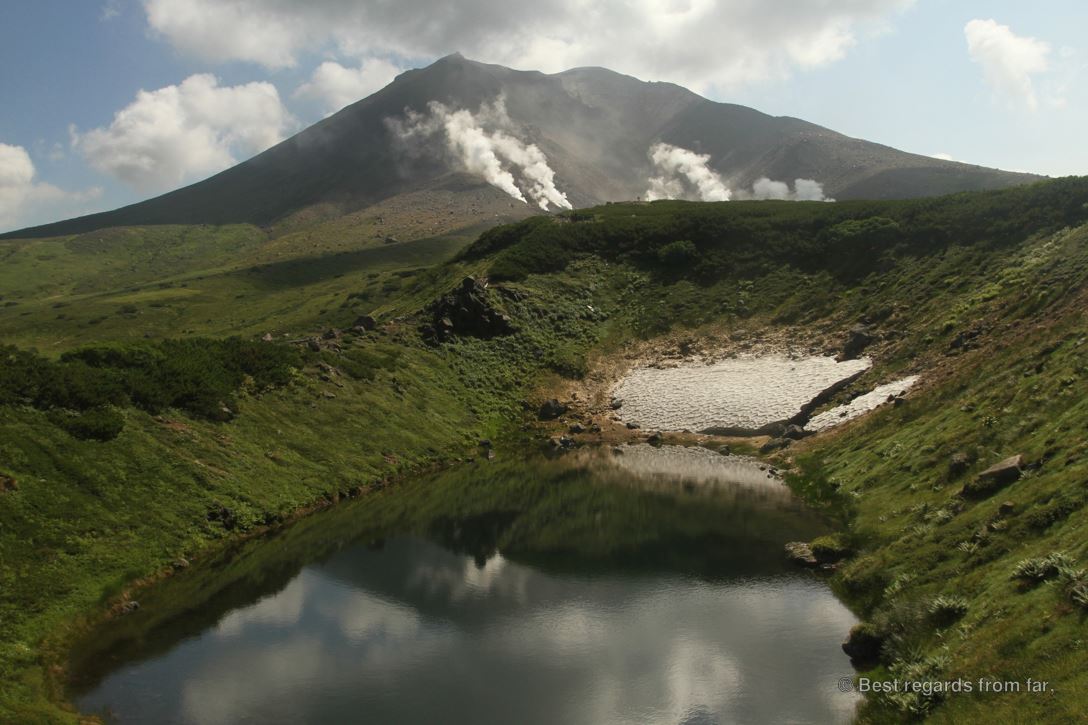 The Daisetzusan Grand Traverse and the Forces of Nature [Hokkaido