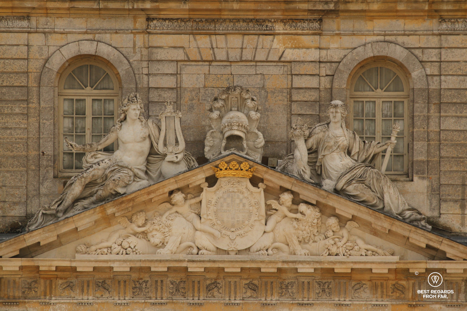 Castle of Vaux-le-Vicomte: details of sculptures
