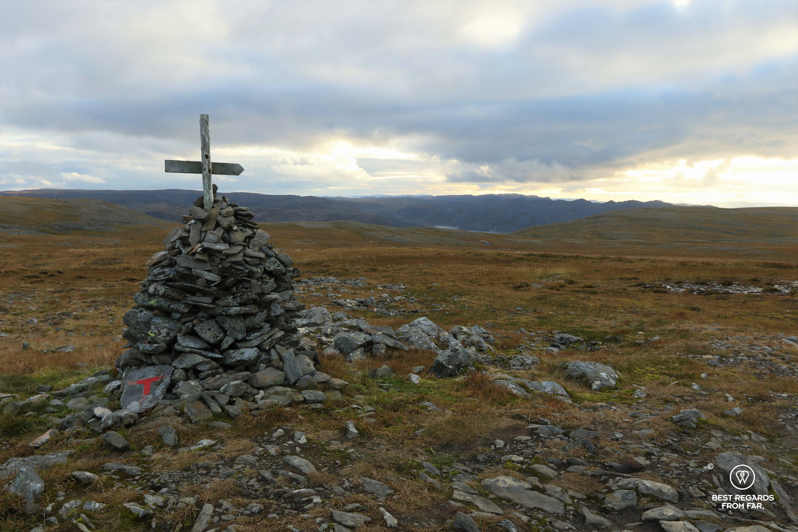A trail marker along the Knivskjelloden hike, North Cape