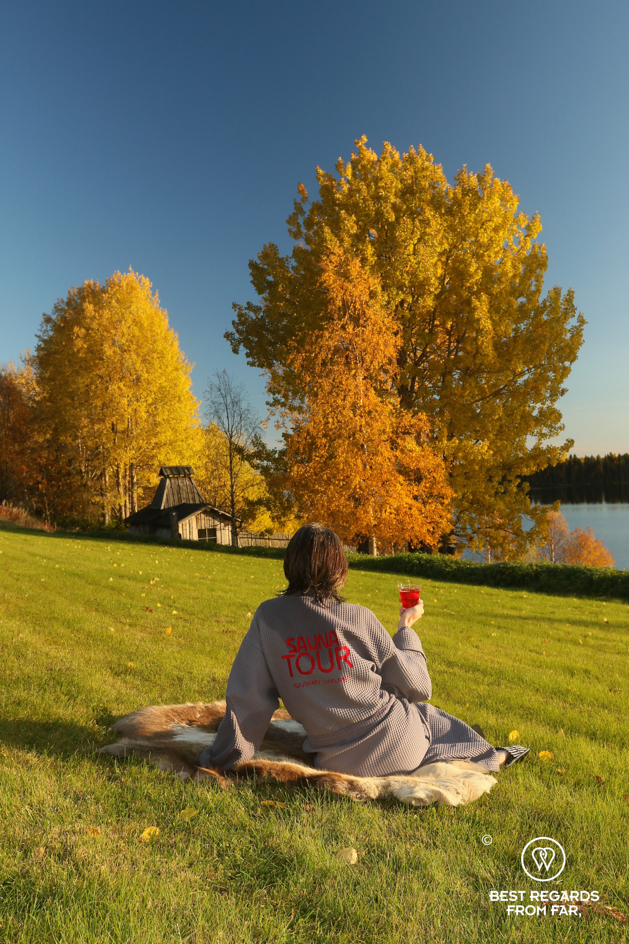 Relaxing with fall colours at Pohjolan Pirtti sauna in Kuusamo, Finland