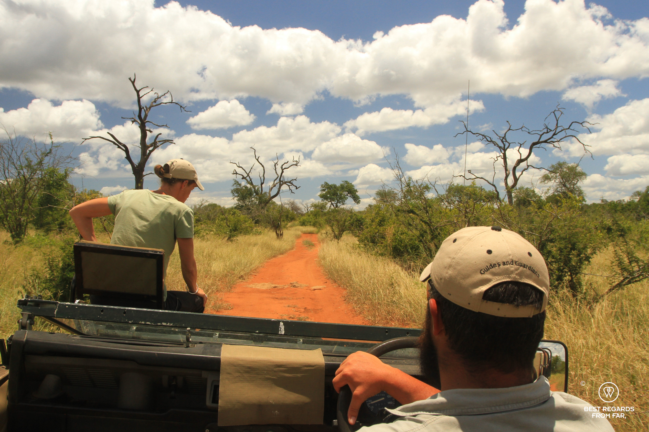 Author Marcella van Alphen tracking on field guide training