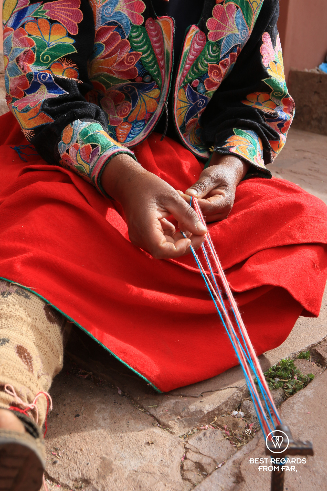 Bracelet making at La Casa de Ruben, Lake Titicaca