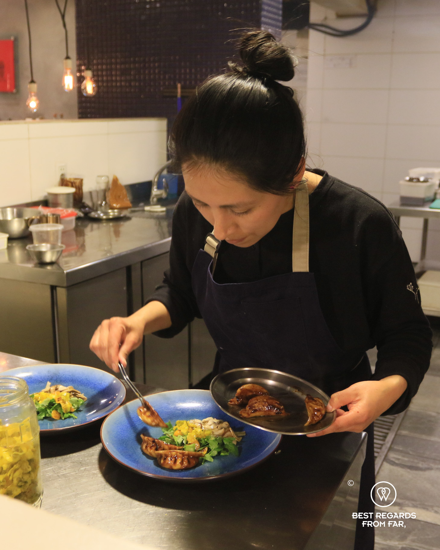 Chef Veronica Yujra of Ali Pacha vegan restaurant in La Paz.