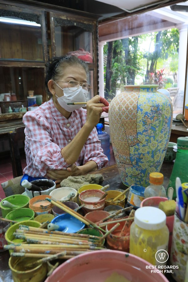The craft highway of Chiang Mai [San Kamphaeng Road] – Best regards ...