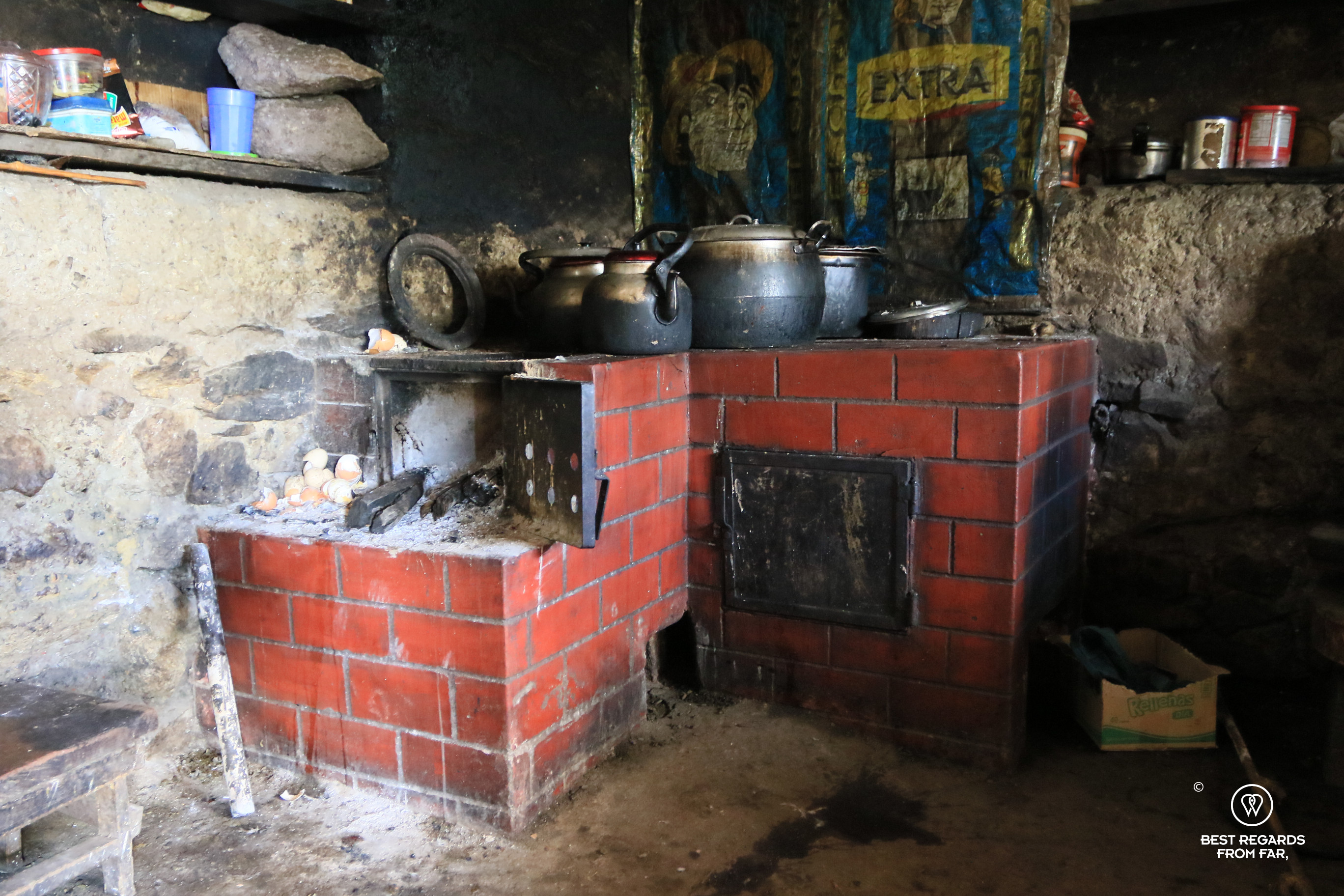 The very basic kitchen at the Family Perez' in Maizal.
