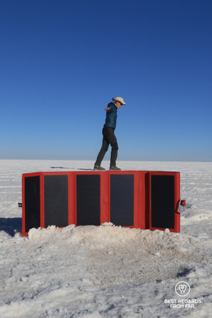Play with perspective in the Salar de Uyuni.