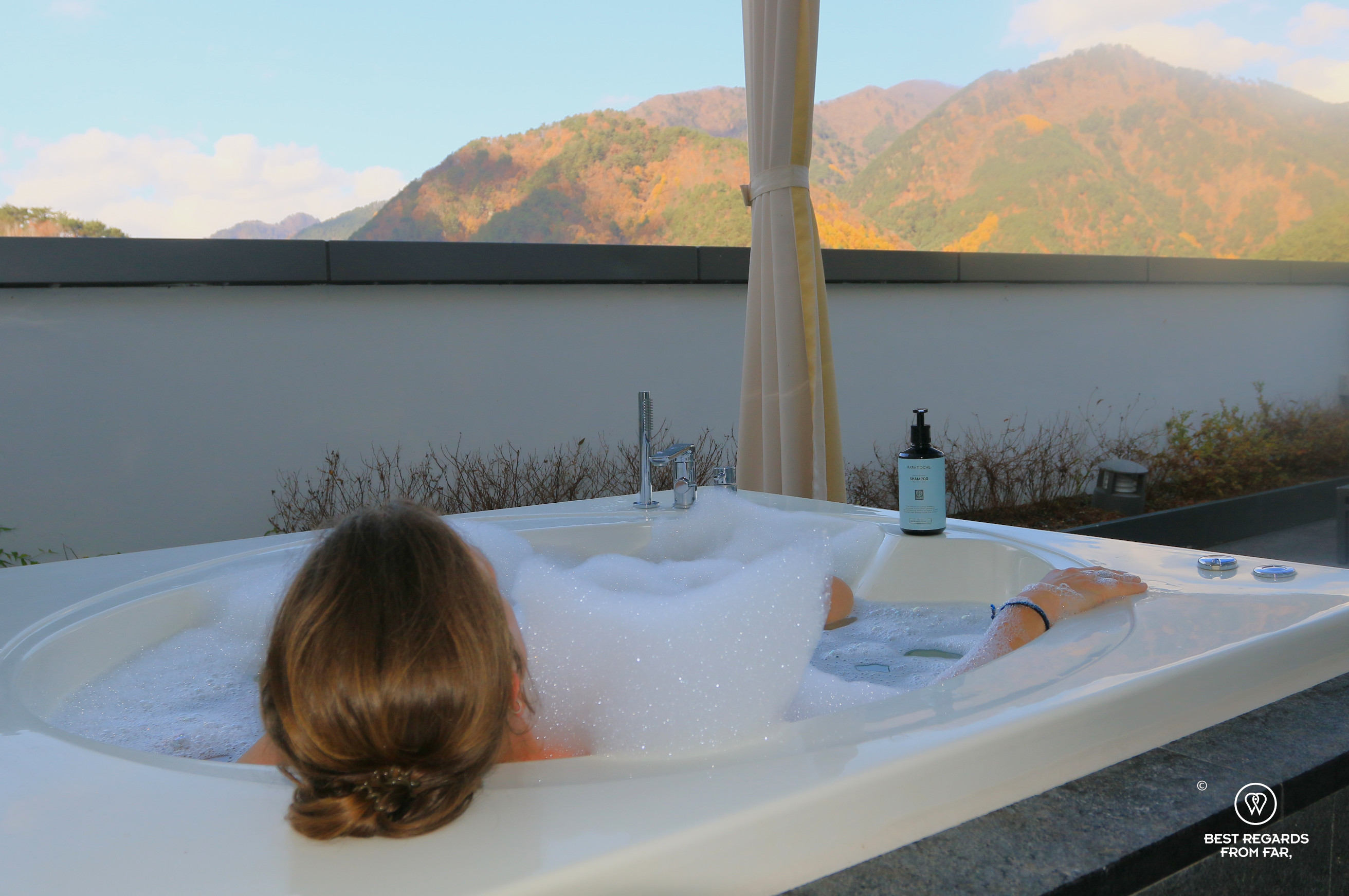 Private jacuzzi at the Park Roche Wellness Hotel in South Korea.