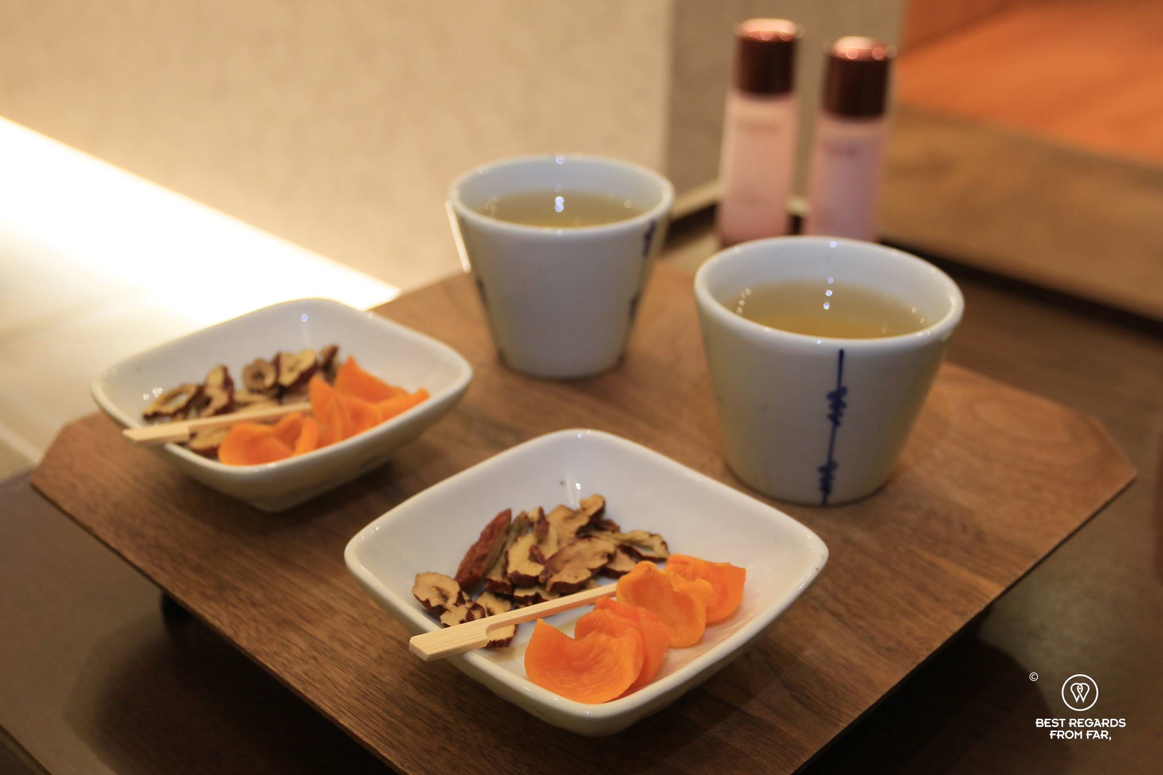Red ginseng snack and tea at Spa 1899 in Seoul.