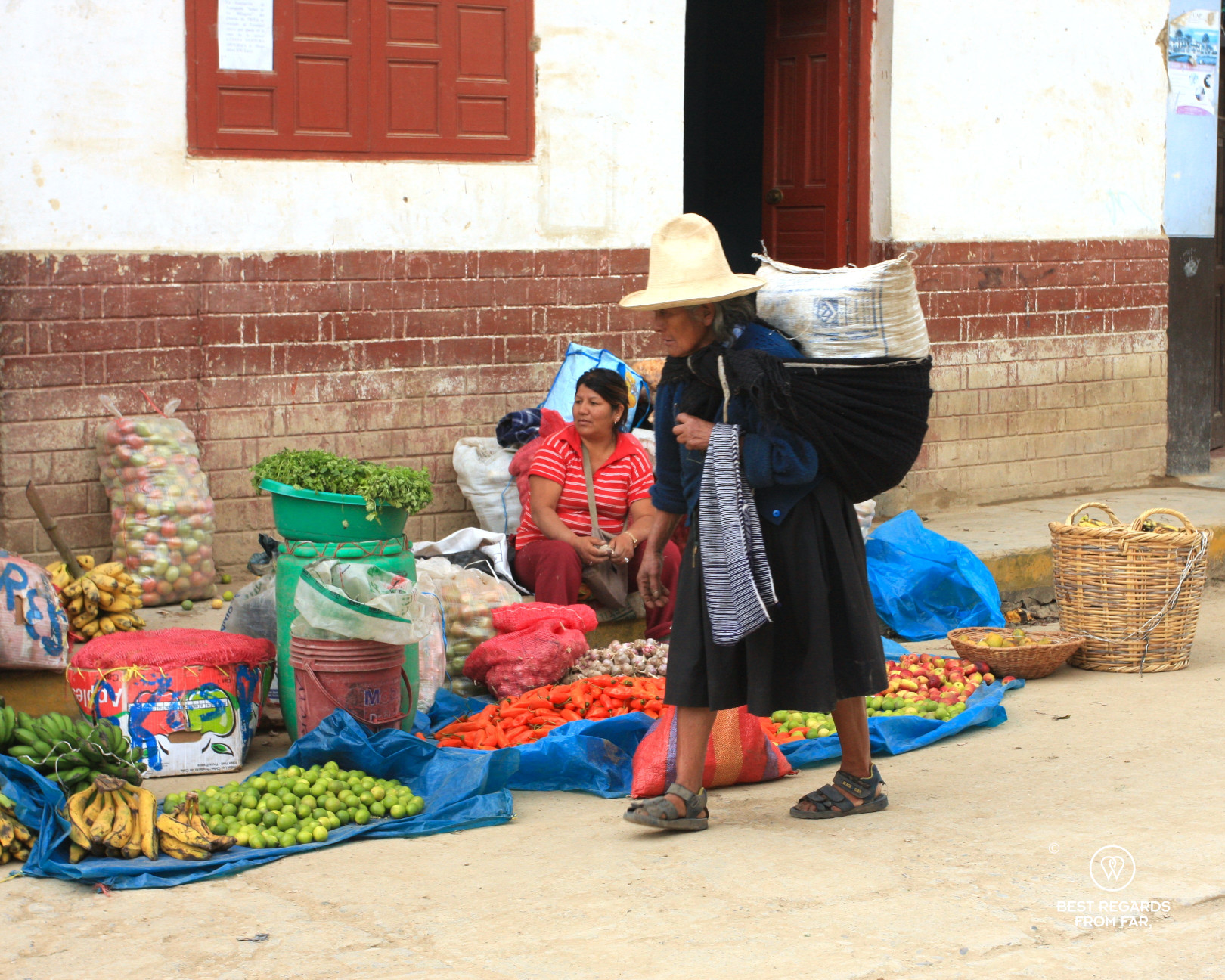 Women on the market of Chachapoyas in Peru.