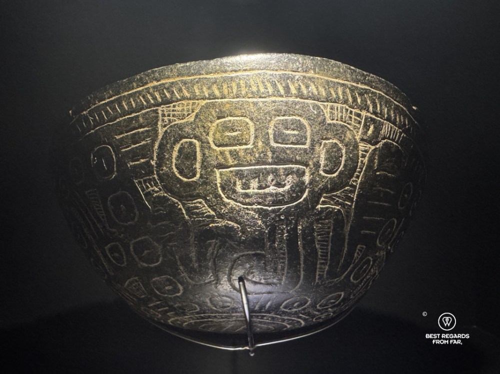 Dark ceramic in which the oldest traces of cacao were found in Casa del Alabado Pre-Columbian Art Museum in Quito.