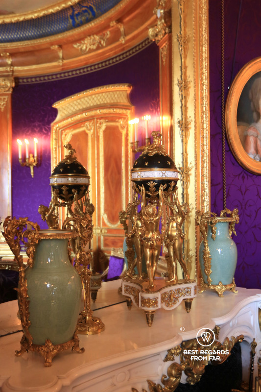 Detail in the violet room in the private apartments of the castle of Chantilly.