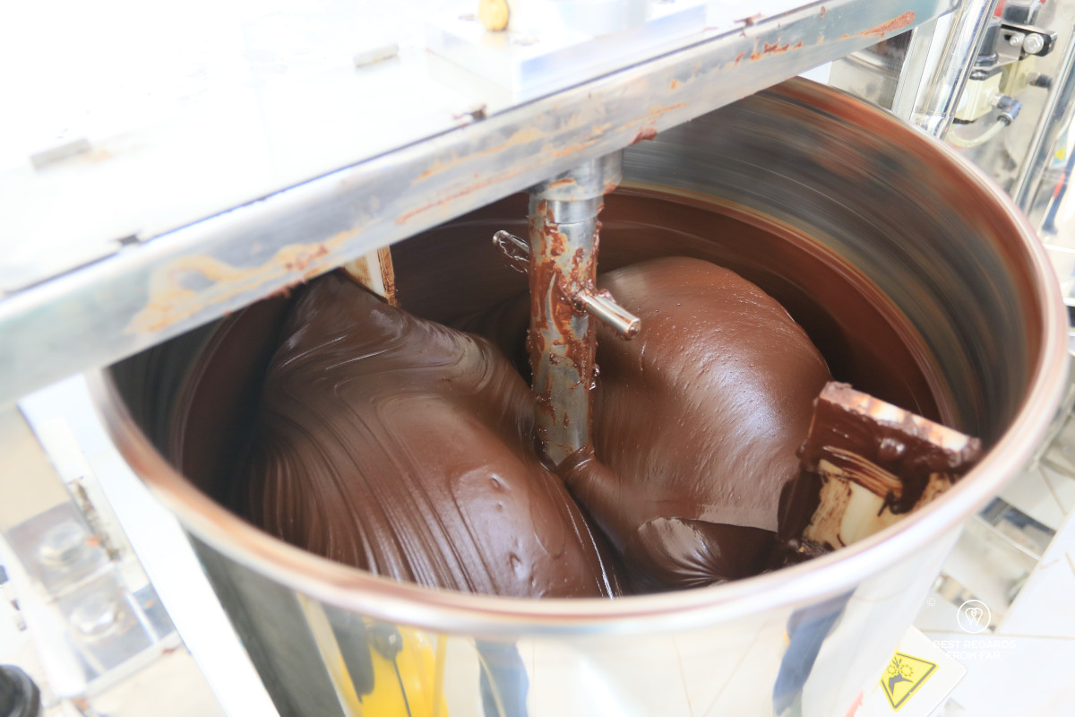 Huma Chocolate factory around Quito.