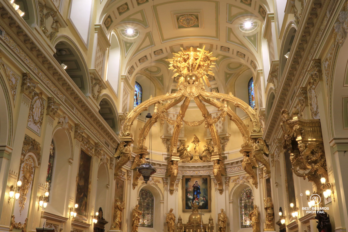 Inside Notre dame de Québec Basilica Cathedral.