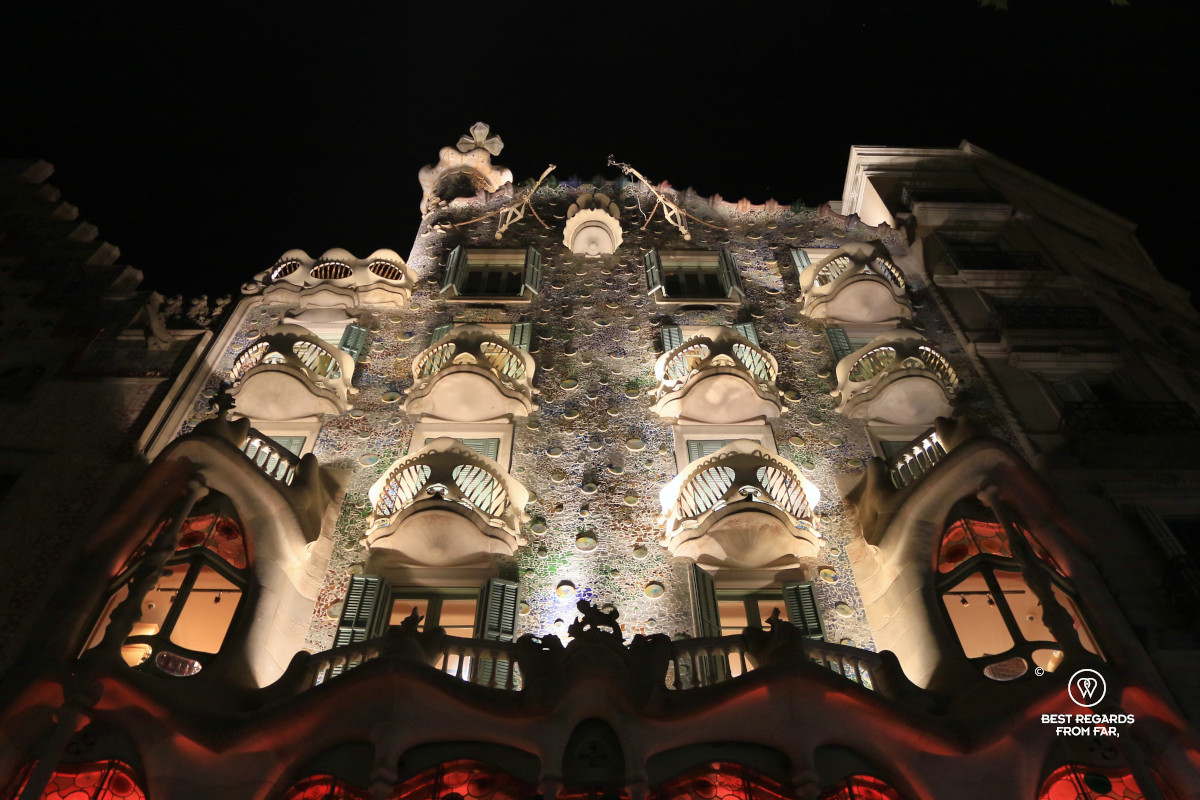 Casa Batllo by night.