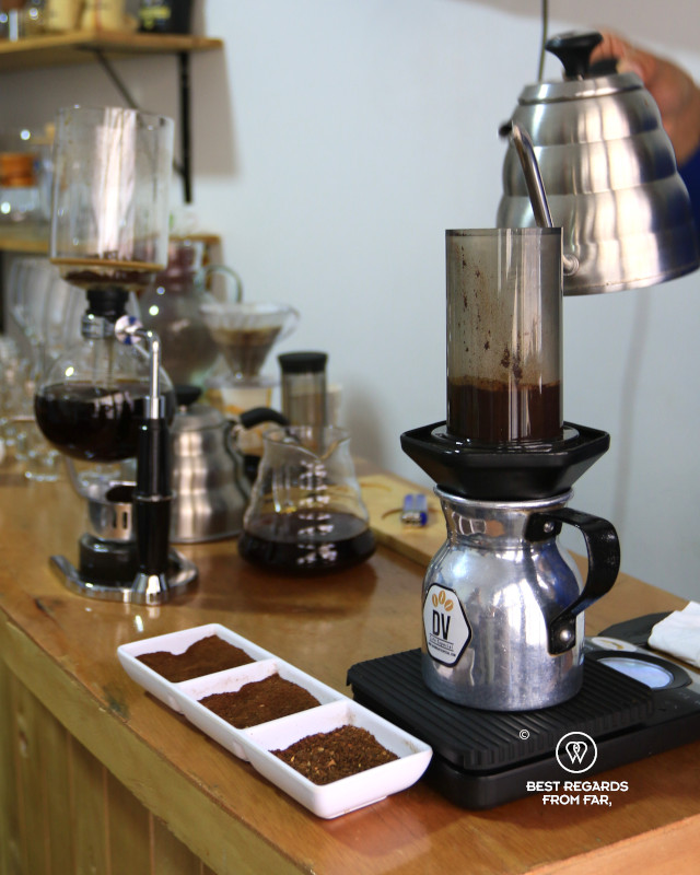 Brewing coffee, Divino Café, Bogota.